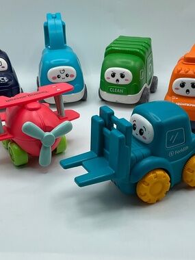 ALASOU Baby Truck Toys Set  Cartoon Truck Toys Set Of 6